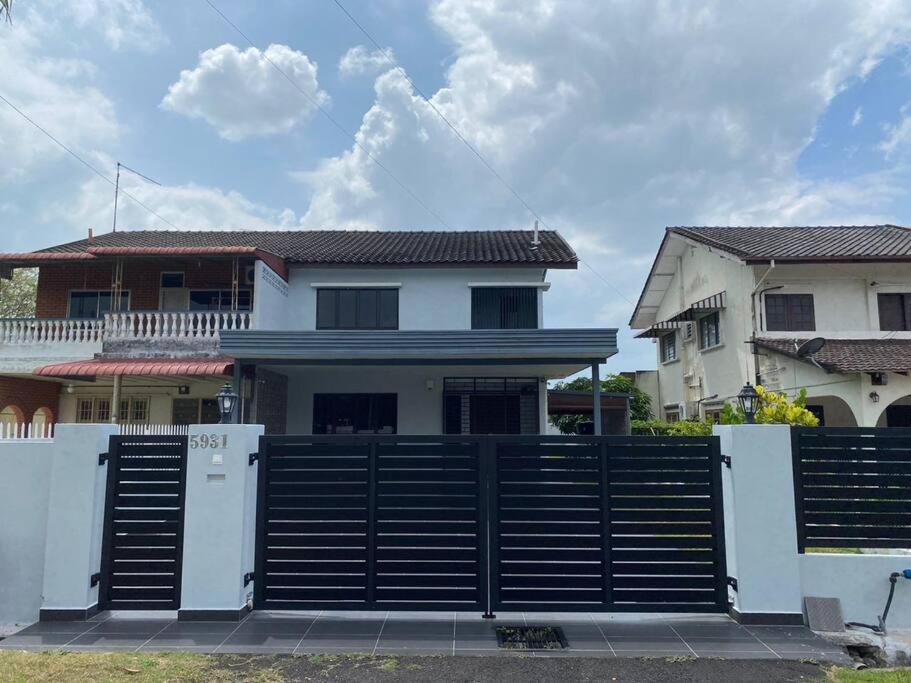 Klebang Modern Classic Chill House Melaka By I Housing Villa ภายนอก รูปภาพ